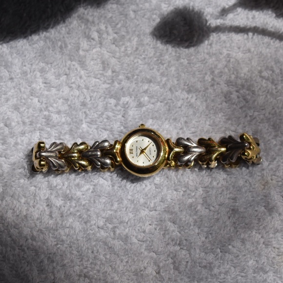 Waltham Quartz Watch TT SS main image 3
